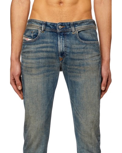 Trouser Denim 5 pocket DIESEL Man 1979 SLEENKER L.32 A0359409H6901